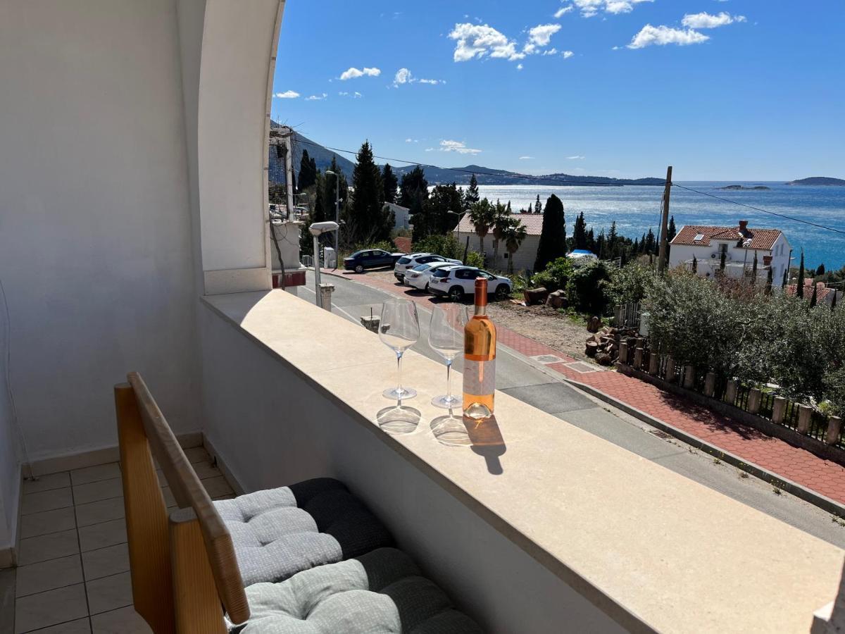 Apartments Cvjetkovic Mlini Exterior photo